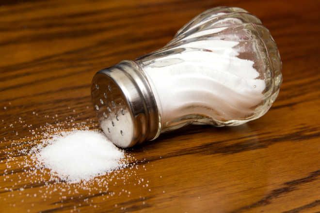 مصرف زیاد نمک؛ عامل ابتلا به سرطان معده