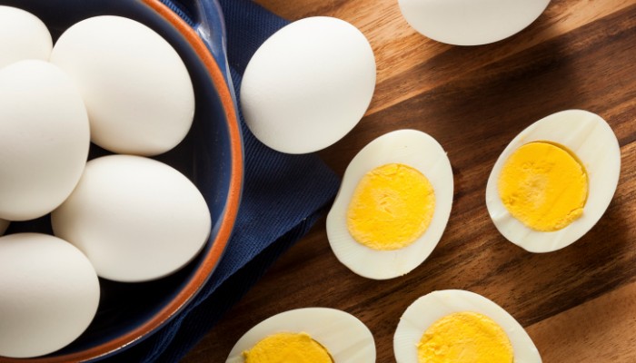رد یک باور اشتباه - مصرف تخم مرغ خطر حمله قلبی را بالا نمی برد