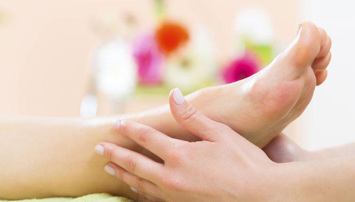 11 نکته مفید برای مراقبت از پا در دیابتی ها 11 نکته مفید برای مراقبت از پا در دیابتی ها