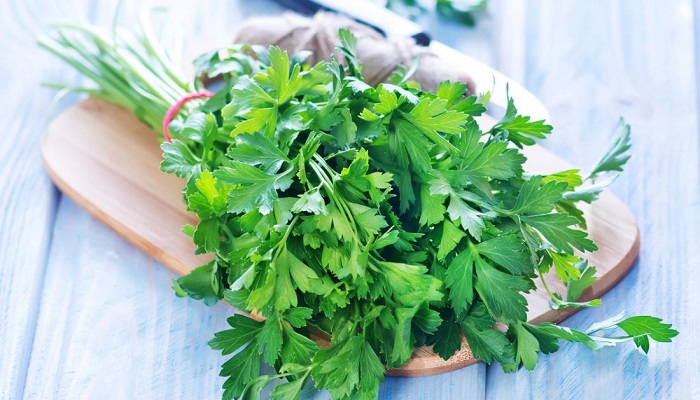 سبزی جعفری، نسخه این بیماری ها را می پیچد سبزی جعفری، نسخه این بیماری ها را می پیچد