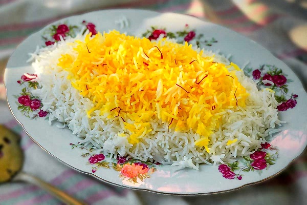 برنج مانده باعث مسمومیت غذایی می شود برنج مانده باعث مسمومیت غذایی می شود
