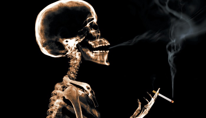 چرا سیگار کشیدن برای سلامت استخوان ها مضر است