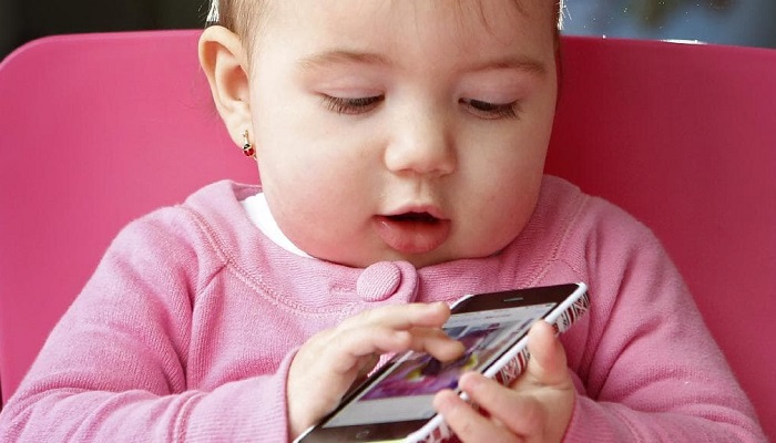 تلفن همراه، کودکان را در معرض سرطان قرار می دهد