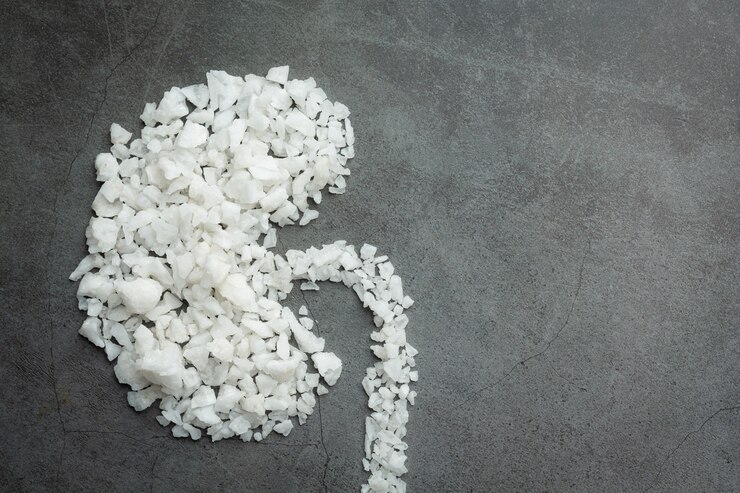 آیا افزودن مکرر نمک به غذا خطر ابتلا به بیماری مزمن کلیه را افزایش می دهد؟