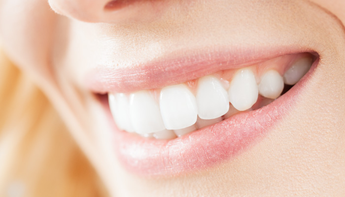 با مواد طبیعی از دندانتان مراقبت کنید