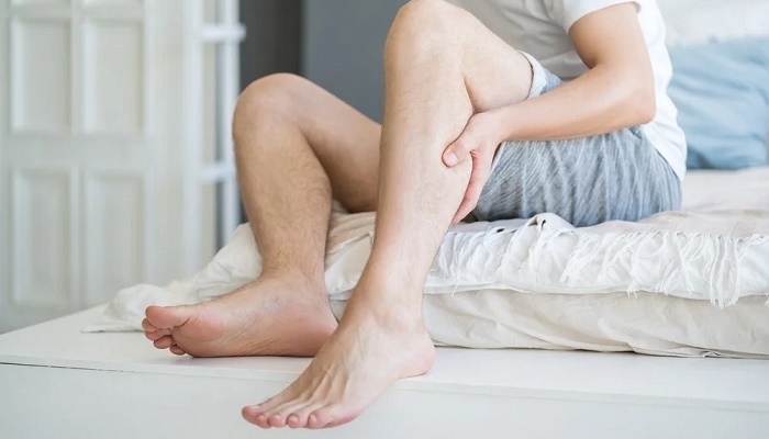 گرفتگی شبانه عضلات ساق پا نشانه چیست؟ گرفتگی شبانه عضلات ساق پا نشانه چیست؟