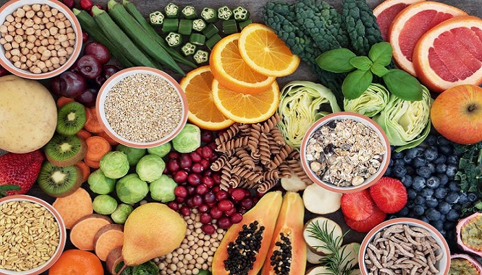 چه چیزهایی بخوریم تا جوش نزنیم چه چیزهایی بخوریم تا جوش نزنیم