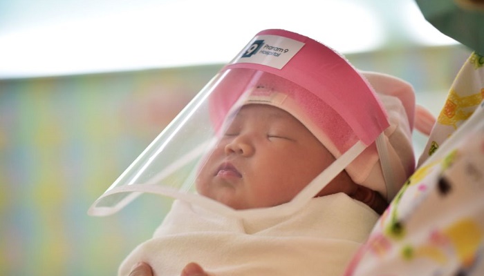 عاقبت نوزادان متولد شده از مادران مبتلا به کرونا