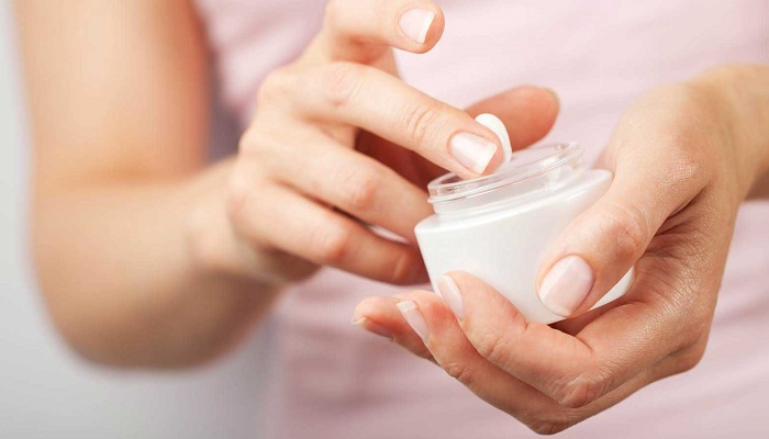 6 توصیه متخصصان پوست برای انتخاب درست کرم مرطوب کننده