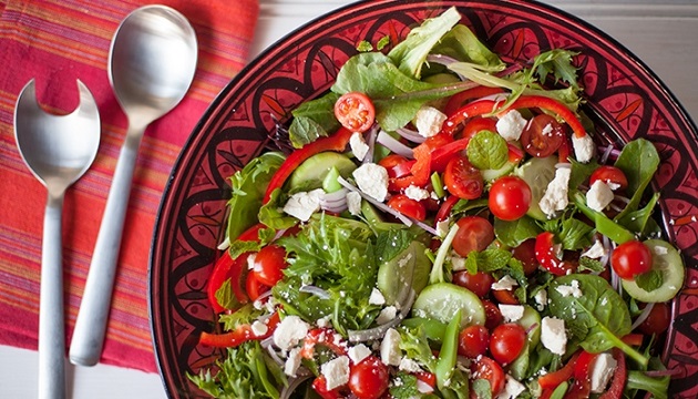 با رژیم غذایی سالم، تحلیل مغز را کم کنید با رژیم غذایی سالم، تحلیل مغز را کم کنید