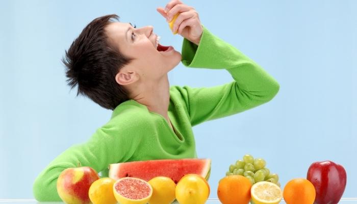 کدام خوراکیها ویتامین C بیشتری دارند؟ کدام خوراکیها ویتامین C بیشتری دارند؟