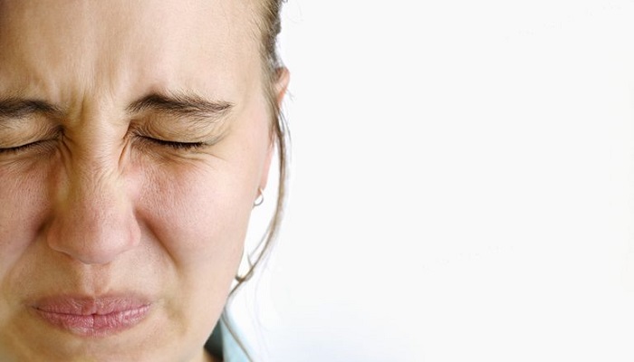 مزه فلز در دهان نشانه چیست؟ مزه فلز در دهان نشانه چیست؟